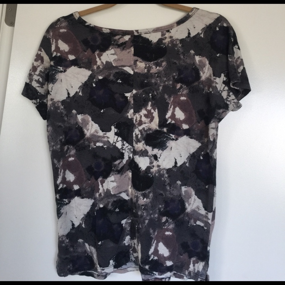 GAP tee - Picture 3 of 3